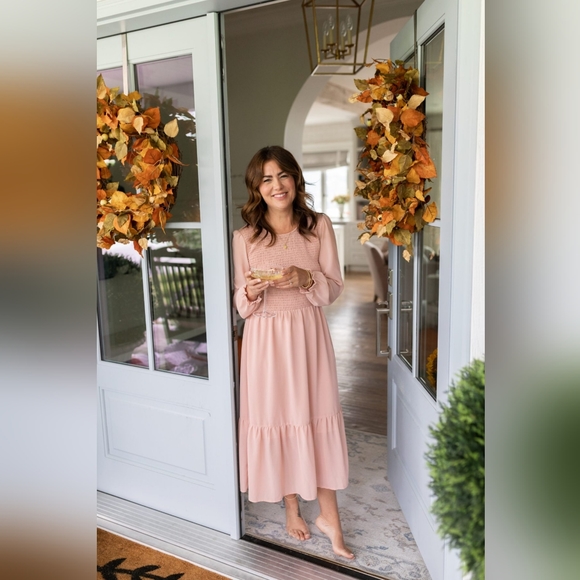 Mad About Style: The Grace Midi Dress - Picture 1 of 4